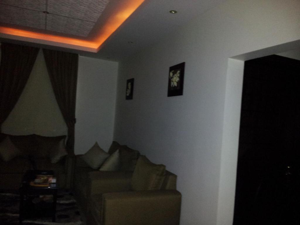 Dorar Darea Hotel Apartments - Al Malqa Riyadh Rum bild